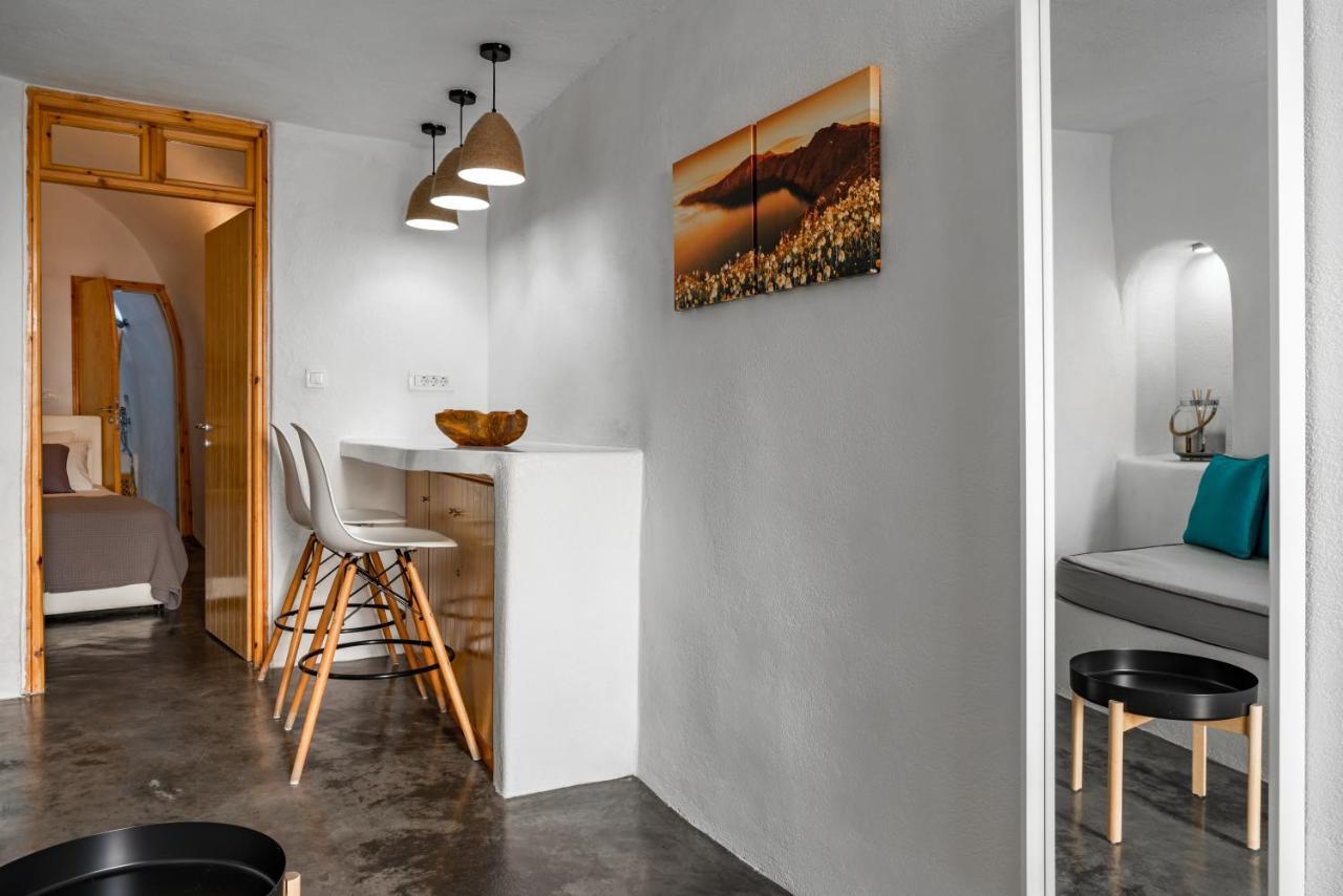 Akron Cliff Suite Fira  Exterior foto